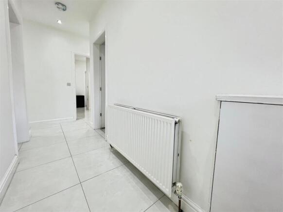 2 bed Detached Bungalow for sale Image 12
