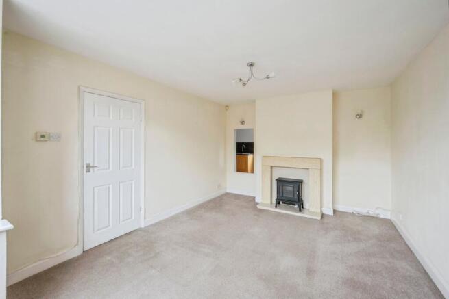 3 bed Semi-Detached for sale Image 6