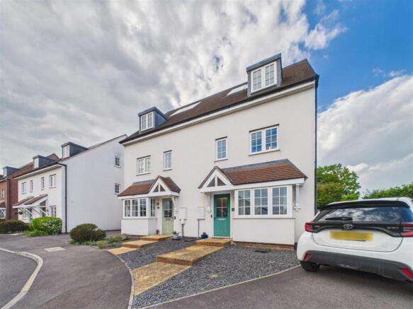 CAM01730G0-PR0068-STILL022.jpg
