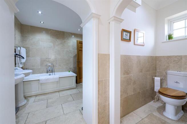 En-suite Bathroom