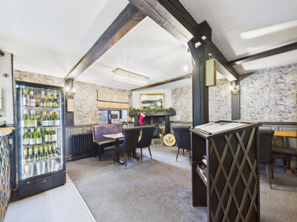 CAM03185G0-PR0126-STILL004