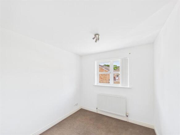 3 bed Detached to rent Image 7