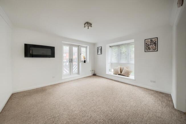 57, Spring Pool, Warwick, CV34 photo 4