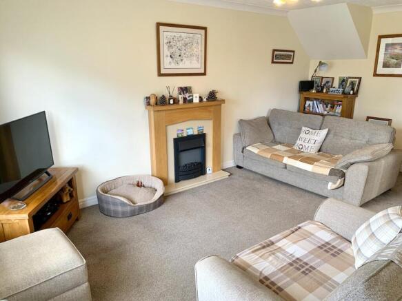 3 bed Semi-Detached Bungalow for sale Image 7