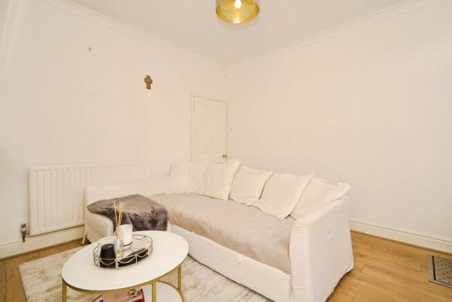 Highstone Road, Barnsley photo 3