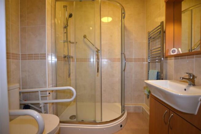 Shower Room.JPG