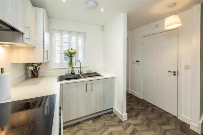 2 bed House for sale Image 5