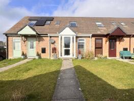44, Vyvyan Drive, Newquay TR8 4NF