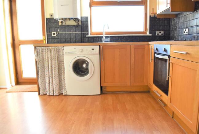 2 bed Town House for sale Image 4