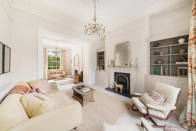 Full depth reception rooms