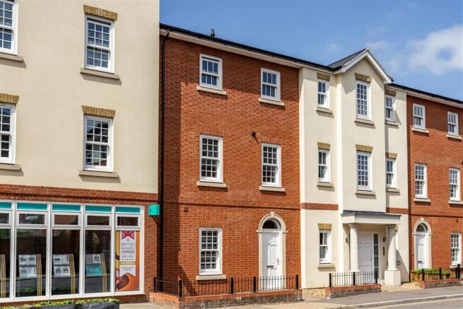 87 Railway Street-12.jpg