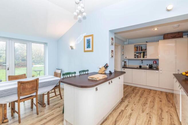 Kitchen/Dining Ro...