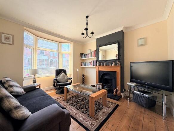 SITTING ROOM1