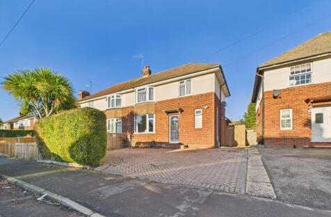 Bethune Road, Horsham