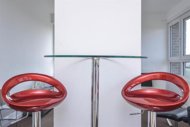 45 Laird House Ph 4-4.jpg