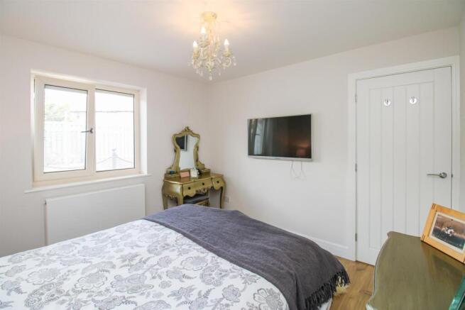 2 bed Detached Bungalow for sale Image 8