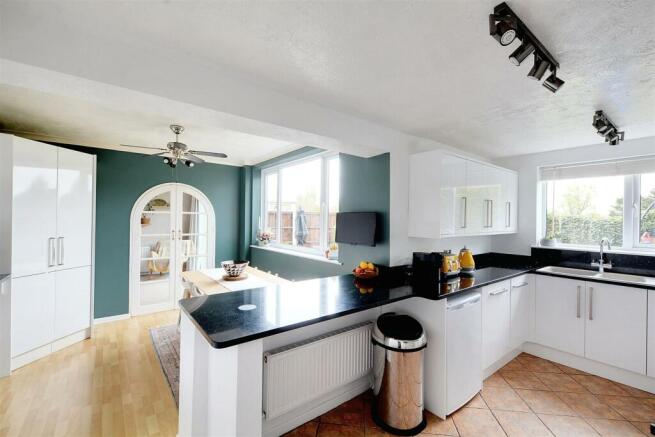 Kitchen Diner