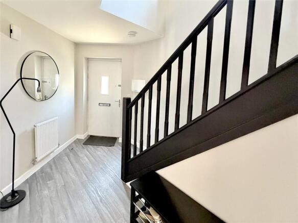 3 bed Semi-Detached for sale Image 10