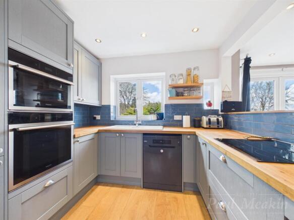 Open Plan Kitchen/ Lounge