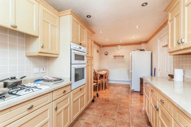 Kitchen / Breakfast Room