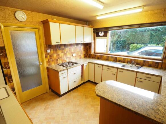 Granite Fitted Breakfast Kitchen 705