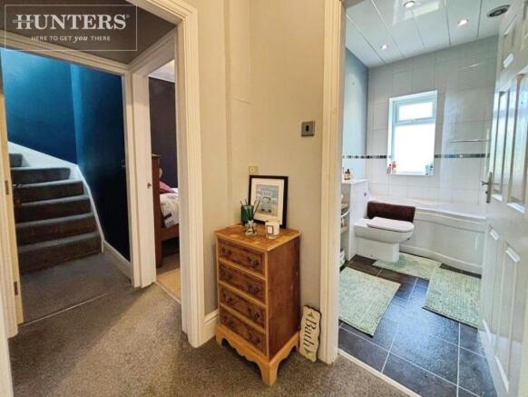 4 bed House for sale Image 5
