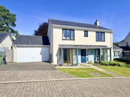 9, Pine Gardens, Plymouth PL3 4FG
