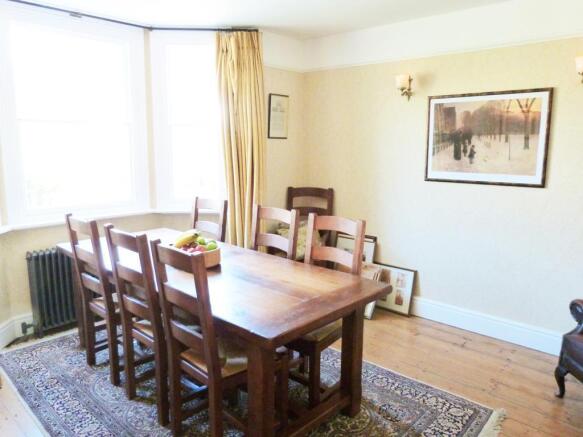 6.Dining Room2