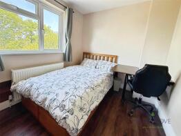 45, Bracondale Road, London SE2 9HR