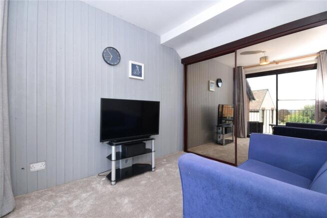 4 bed Semi-Detached for sale Image 11