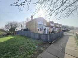 20, Fairfield Avenue, Whickham Central, Newcastle Upon Tyne NE16 5BT