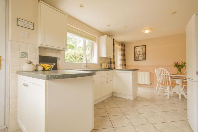 kitchen-3.jpg