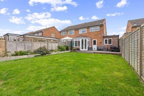 Westmorland Drive, Felpham, (Just 0.8 miles from the Beach)