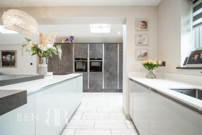 Kitchen/Breakfast Room/Snug