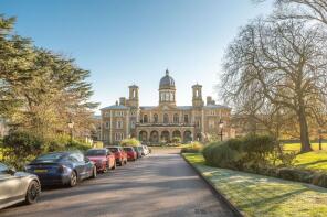 Flat 143, Princess Park Manor, Royal Drive, New Southgate, London N11 3FQ