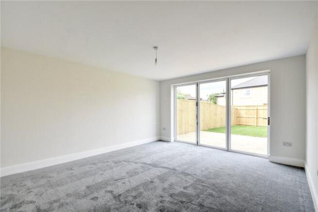 4 bed Semi-Detached for sale Image 4