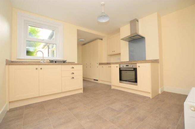 Kitchen Dining Room pic1