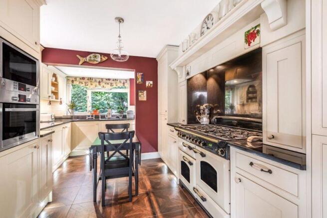 Kitchen/breakf...