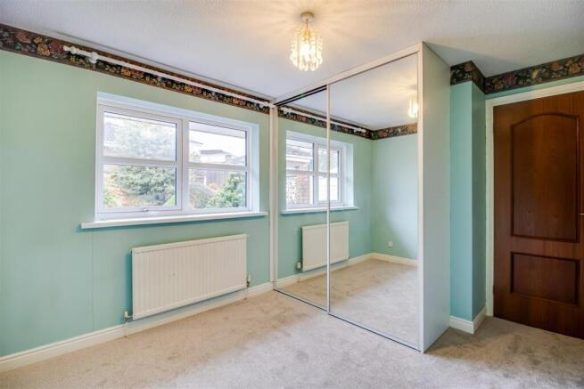 3 bed Bungalow for sale Image 9