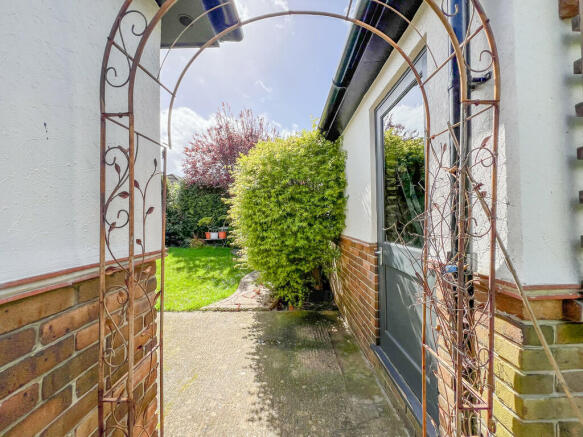 arch rear garden