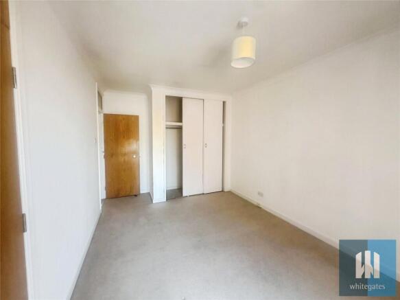 3 bed Apartment to rent Image 4