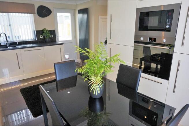 Kitchen / Diner