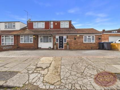 Parklands Avenue, Parklands, NN3 6DS