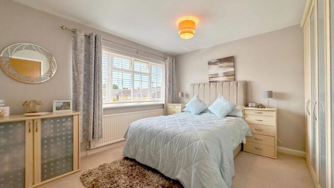 Warford Avenue, Poynton, SK12 photo 3
