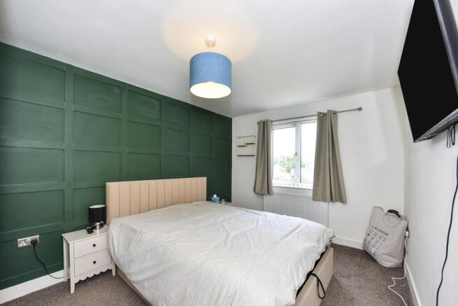 3 bed Terraced for sale Image 11
