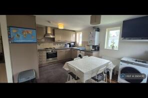 81, Tallow Close, Dagenham RM9 6EU