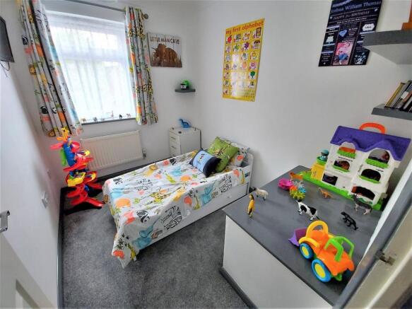 Photo 8