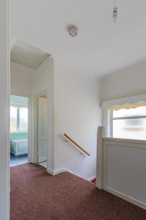 Llanrumney Avenue 31-3.jpg