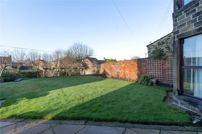 4 bed Terraced for sale Image 10