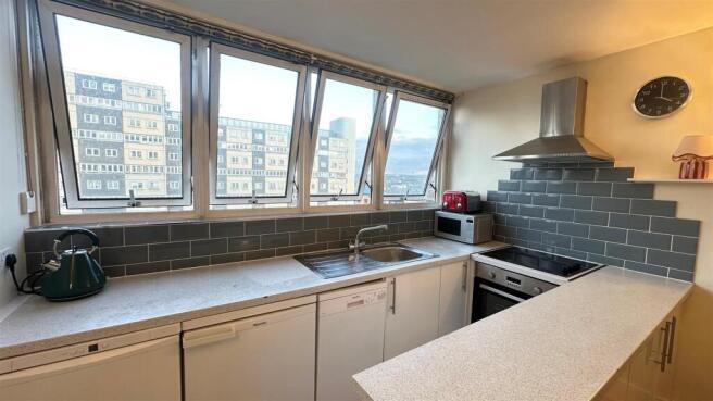 Youngs Ct, Kitchen.jpg